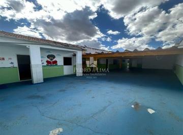 Comercial · 230m² · 4 Vagas · Casa comercial, 230 m² de área útil, 6 salas, 4 vagas e 3 banheiros na  Ponte Rasa