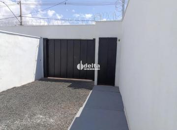 Casa · 125m² · 2 Quartos · 1 Vaga · Casa residencial com 2 quartos sendo 1 suíte disponível para venda no bairro Laranjeiras em Uberlând