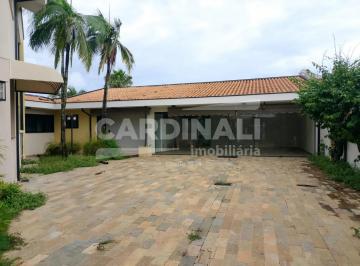Casa · 900m² · 4 Quartos · 10 Vagas · Casa Padrão em Araraquara