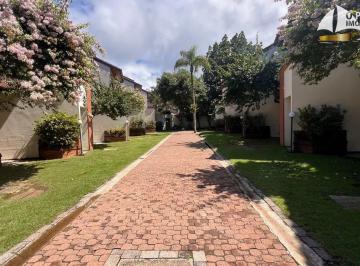 Casa · 140m² · 4 Quartos · 2 Vagas · Casa de Condomínio com 4 dorms a 30m da praia