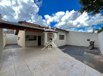 Casa · 125m² · 3 Quartos · 4 Vagas · VENDO Casa com 3 Dormitórios e Suíte na Região Leste