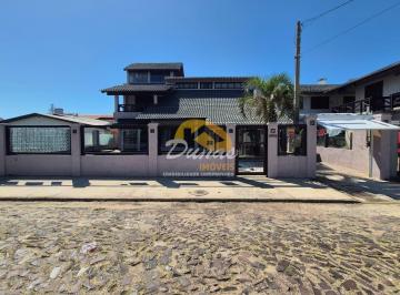 Casa · 265m² · 3 Quartos · 3 Vagas · Sobrado à venda em Zona Nova - Tramandaí/RS