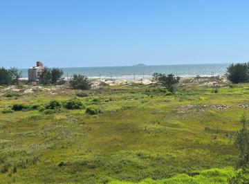 Apartamento · 64m² · 2 Quartos · 1 Vaga · Cobertura apto Res. Molhes da Barra, Mar Grosso, Laguna/SC