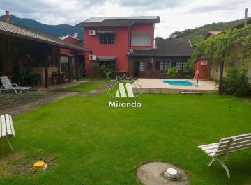 Casa · 157m² · 4 Quartos · Casa na Cotia, 4 suítes, terreno plano, piscina e espaço gourmet