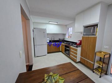 761d390800fc0982c65b2841288d02ef698ca80f · Sobrado reformado e pronto para morar em condomínio fechado!
