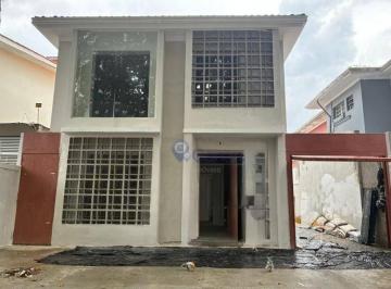 f5533e792a873491d39f7692d32b7481170dfd9d · Casa comercial reformada em Moema, com 260m²