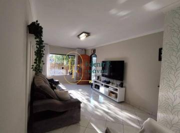 Casa · 324m² · 3 Quartos · 6 Vagas · Casa Alto Padrão com 3 Suítes, 324 m², Quintal e 6 Vagas no Sacomã