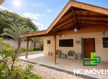 Casa · 450m² · 4 Quartos · 3 Vagas · Casa à venda | Rio Juqueriquerê, Pé na Agua, Porto Novo em Caraguatatuba.