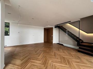 Casa de 3 quartos, Praia Grande · Casa con 3 quartos de 135 m² en Canto do Forte en venda