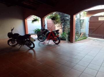 Casa · 2 Quartos · 4 Vagas · CASA A VENDA NA REGIÃO CENTRAL DE UBATUBA - SP