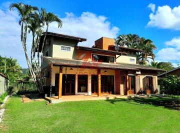 Casa · 215m² · 5 Quartos · 2 Vagas · CASA A VENDA NO CONDOMINIO ITAMAMBUCA COM 05 DORMITORIOS PROXIMO A PRAIA