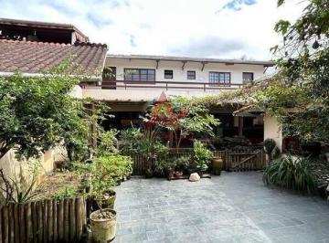 Casa · 4 Quartos · 3 Vagas · Casa Sobrado a Venda Em Ubatuba-SP