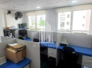 Foto 01 · Sala Comercial à Venda na Liberdade, São Paulo-SP: 1 Sala, 2 Banheiros, 2 Vagas, 38m² de Área!