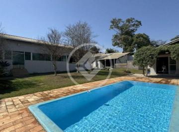 Rural de 3 quartos, Hortolândia · Chácara alto padrão com HABITE-SE, 1.800 m2 de área total com 3 dorm/1 suíte, no Cond Grota Azul