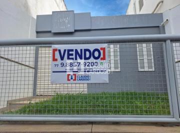 Foto 13 · Vendo ou alugo um imóvel comercial em excelentes condições, espaçoso, no centro comercial.