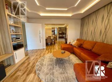 Foto 01 · Casa alto padrão à venda no Bairro das Nações em Balneário Camboriú com galpão e piscina