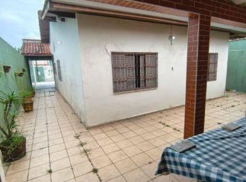 48f54936d14ccafd3d6f5a96873b3c073792c60a · Casa térrea isolada 4 quartos perto da praia 260 metros por R$500.000 Itaóca Mongaguá
