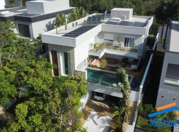 Casa · 388m² · 5 Quartos · Burle Marx: Sofisticação, Vista Permanente e Autossuficiência
