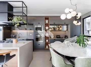 Casa · 192m² · 3 Quartos · 2 Vagas · Casa Finamente Mobiliada e Decorada em Condomínio