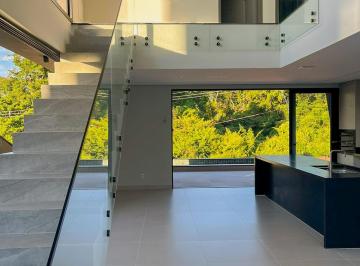 Imagem 1 · Casa de 234m² com 03 suítes plenas á venda no Jardins Barcelona.