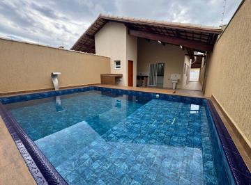 Casa de 2 quartos, Itanhaém · Casa com piscina e 2 quartos em Itanhaém.