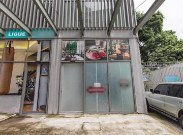 Comercial · 152m² · 1 Vaga · Loja na Rua Fagundes, N. 80 - Loja 4 • 152 m²