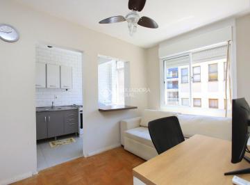 Apartamento · 35m² · 1 Quarto · 1 dormitório desocupado próximo ao Praia de Belas