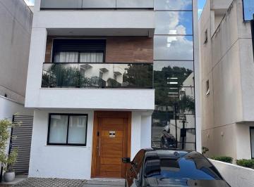 Casa de 4 quartos, Cotia · Casa com 377 m² e 4 quartos à venda em Parque Rincão
