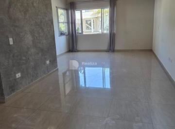 Casa · 140m² · 3 Quartos · 2 Vagas · Casa à venda em Tremembé no condomínio Campos do Conde Chambord, com 3 quartos e 140 m²