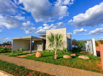 Casa de 3 quartos, Brasília · Casas térreas de alto padrão em condomínio fechado 3 Suítes 161 m2
