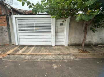 Casa · 150m² · 3 Quartos · 1 Vaga · Casa à Venda com 3 Quartos e Garagem – 150 m² Construídos | Aceita Troca