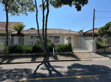 Casa · 240m² · 3 Quartos · 4 Vagas · Casa à venda - no Centro