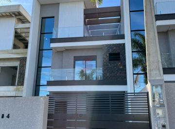 Casa · 155m² · 3 Quartos · 3 Vagas · Casa à venda - no Centro