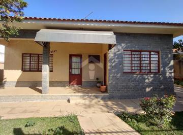 Imagem 1 · Casa para venda em Jardim São Carlos, Alfenas