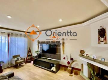 Casa · 256m² · 4 Quartos · 3 Vagas · Sobrado com 4 dormitórios, 1 suíte, piscina e 3 vagas - Canoas
