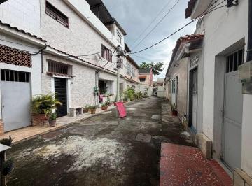 Casa · 95m² · 2 Quartos · CASA DE VILA 2 QUARTOS NO TAUÁ ILHA DO GOVERNADOR