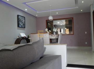 Casa · 281m² · 3 Quartos · 8 Vagas · Casa 3 quartos com piscina no Jardim do Lago