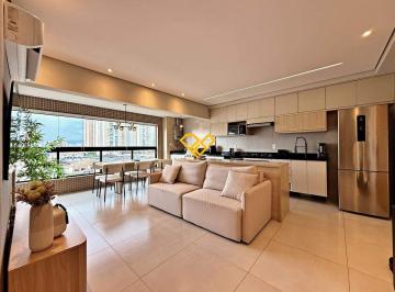 Sala e varanda · Apartamento 2 Quartos a Venda em Santos - Sp