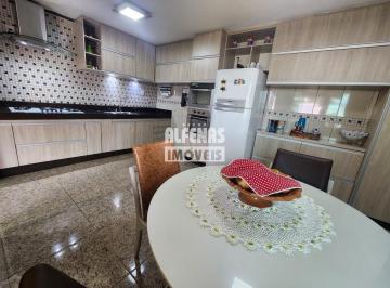 Casa · 230m² · 3 Quartos · 4 Vagas · Casa de 03 quartos a VENDA no Bairro ELDORADO em Contagem!