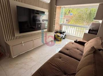 Apartamento · 78m² · 2 Quartos · 1 Vaga · Vendo Apartamento Semimobíliado, Zona Sul. 200 Metros da Praia