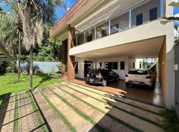 Casa · 800m² · 5 Quartos · 6 Vagas · Vendo Sobrado no Fênix Ponte Alta norte