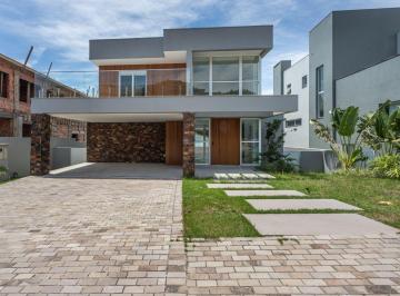 Casa · 485m² · 4 Quartos · 2 Vagas · Casa de Condomínio em Vila Nova