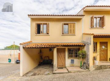 Casa · 96m² · 3 Quartos · 1 Vaga · Casa com 3 quartos semi mobiliado com vaga no bairro Partenon