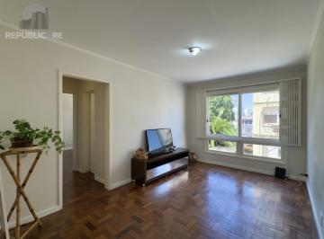 Living · Apartamento 1 dormitório, super amplo, com vaga de garagem no Centro Histórico