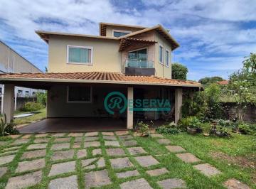 71f393dd1baf566634835ae1829a6685ebaf31cc · Casa na Orla da Lagoa Central: Conforto e Sofisticação em Cada Detalhe