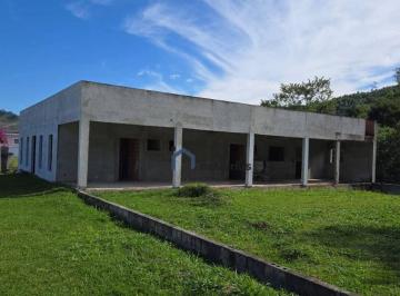 1a9287f70c919b6d532e3fb382e710300d4e2f66 · Casa térrea à venda, no Village Parahybuna - Paraibuna/SP