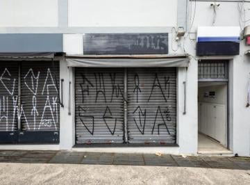 Comercial · 40m² · Loja na Rua Francisco Fett, N. 568 • 40 m²