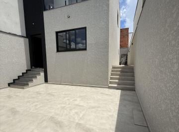 Foto 01 · Sobrado à Venda em Bragança Paulista-SP, Condomínio Villa Verde, 3 Quartos, 1 Suíte, 2 Salas, 3 Banh