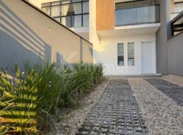Foto 01 · Imperdível: Casa à venda em Blumenau-SC, bairro Fortaleza Alta, com design moderno e espaços amplos