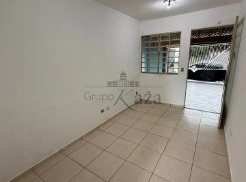 Casa · 125m² · 2 Quartos · 2 Vagas · Oportunidade - Casa Térrea - Vila Monterrey - 2 Dormitórios - 60m².